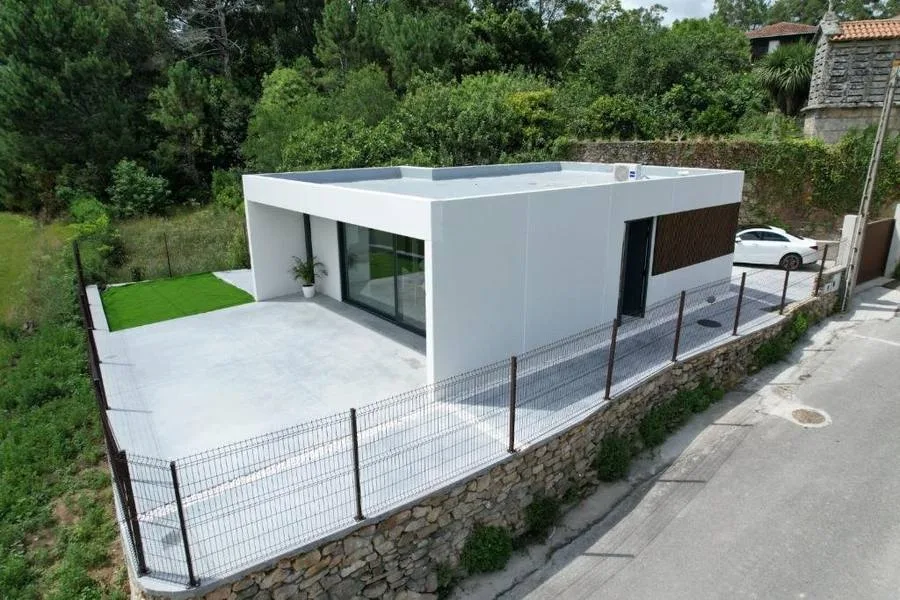 Vista aérea exterior de A Casiña de Cris, casa rural en Boiro (Rías Baixas)